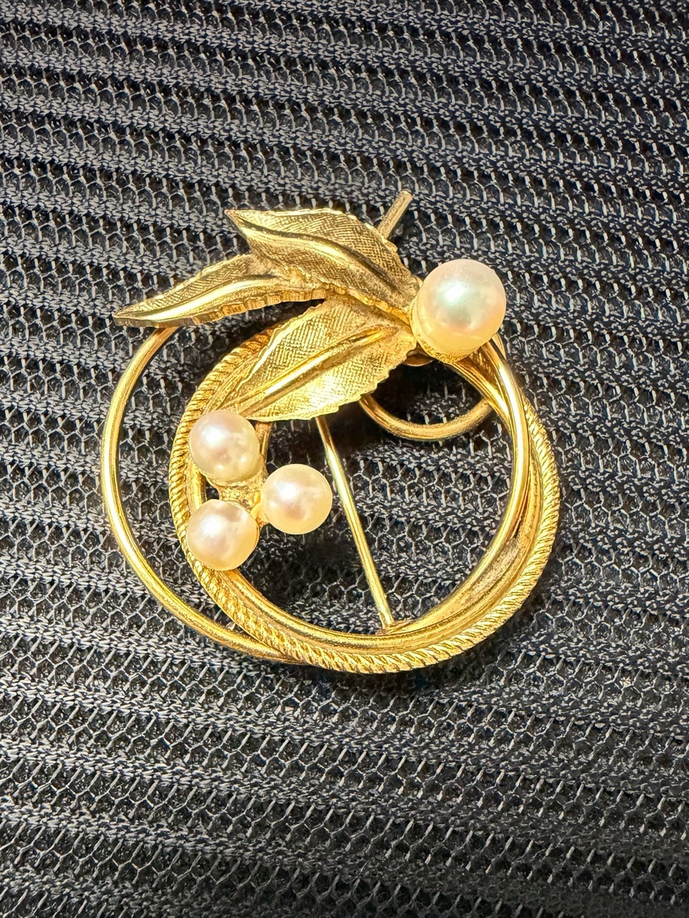 Vintage Winard 12K Gold Filled Pearl Leaf Circle Brooch Pin Mid-Century Signed